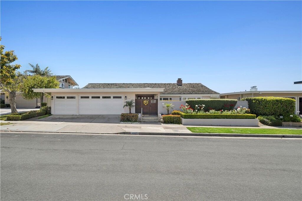 Property Photo: 2601 Lighthouse CA 92625