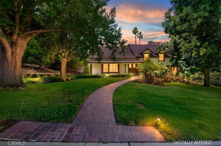 Dana Roquet, Realtor