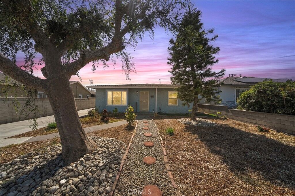 Property Photo:  543 N Angeleno Avenue  CA 91702 