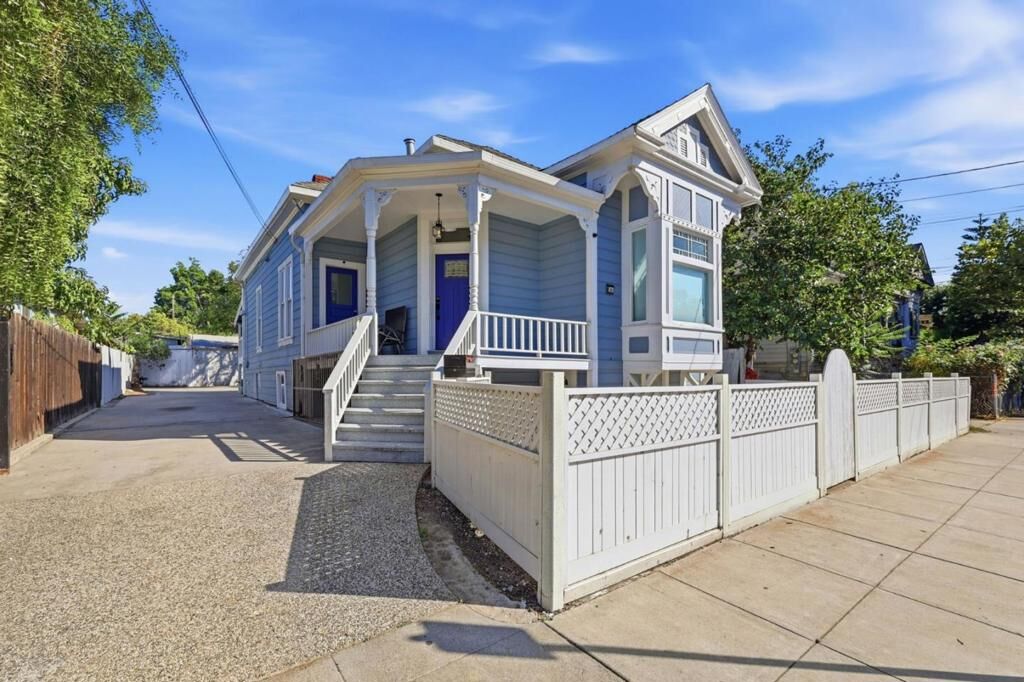 Property Photo:  42 Union Street  CA 95110 