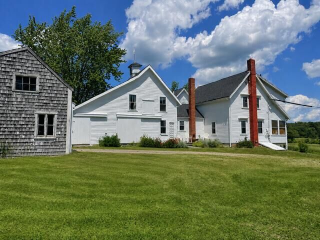 Property Photo: 1500 State Route 32 ME 04564