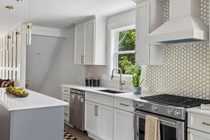 Property Photo: 903 26th Ave N TN 37208