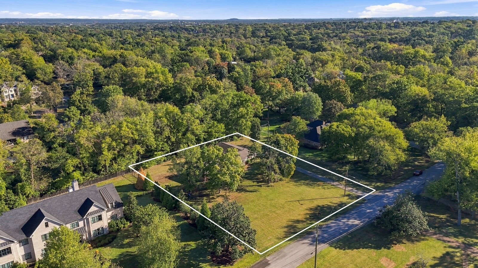 Property Photo:  914 Waterswood Dr  TN 37220 