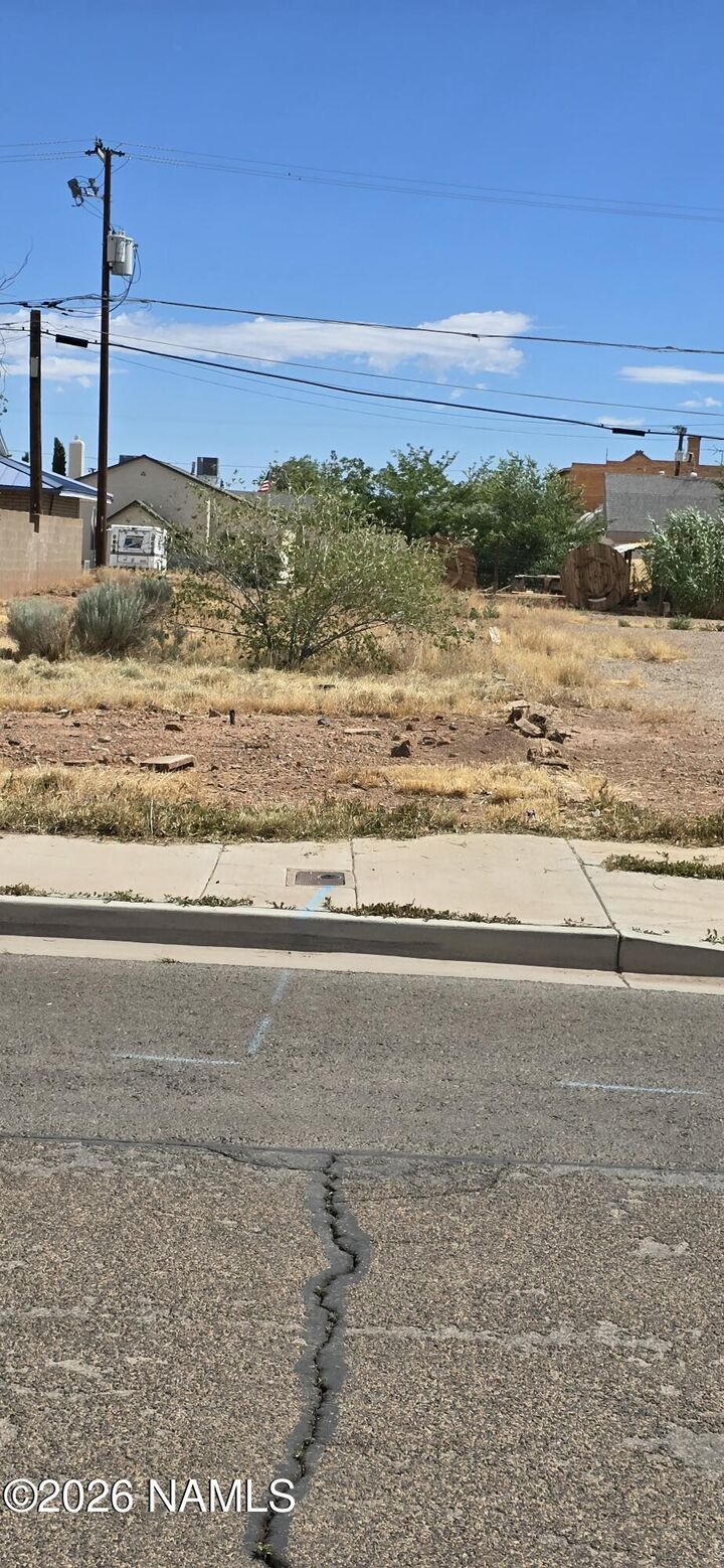 Property Photo:  314 W 1st Street  AZ 86047 