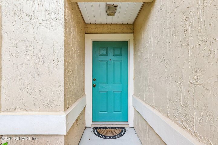 Property Photo: 1665 Vineland Circle B FL 32003