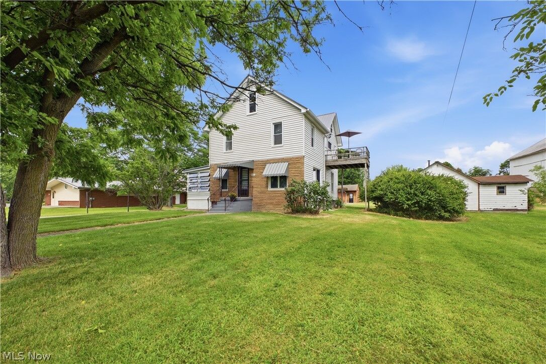 Property Photo: 461 S Salem Warren Road OH 44451