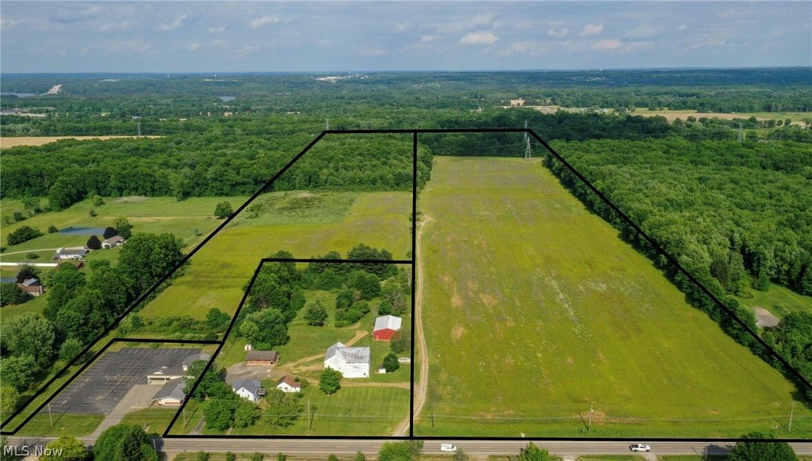 Property Photo:  461 S Salem Warren Road  OH 44451 