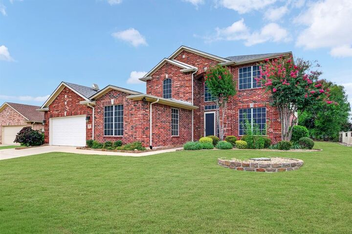 Property Photo:  8713 Franklin Drive  TX 76207 
