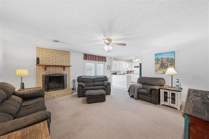 Property Photo:  912 W Elizabeth Drive  TX 76706 