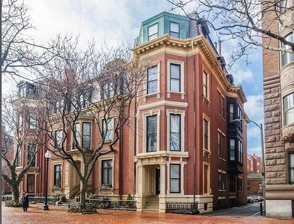 Property Photo: 328 Dartmouth St 8 MA 02116