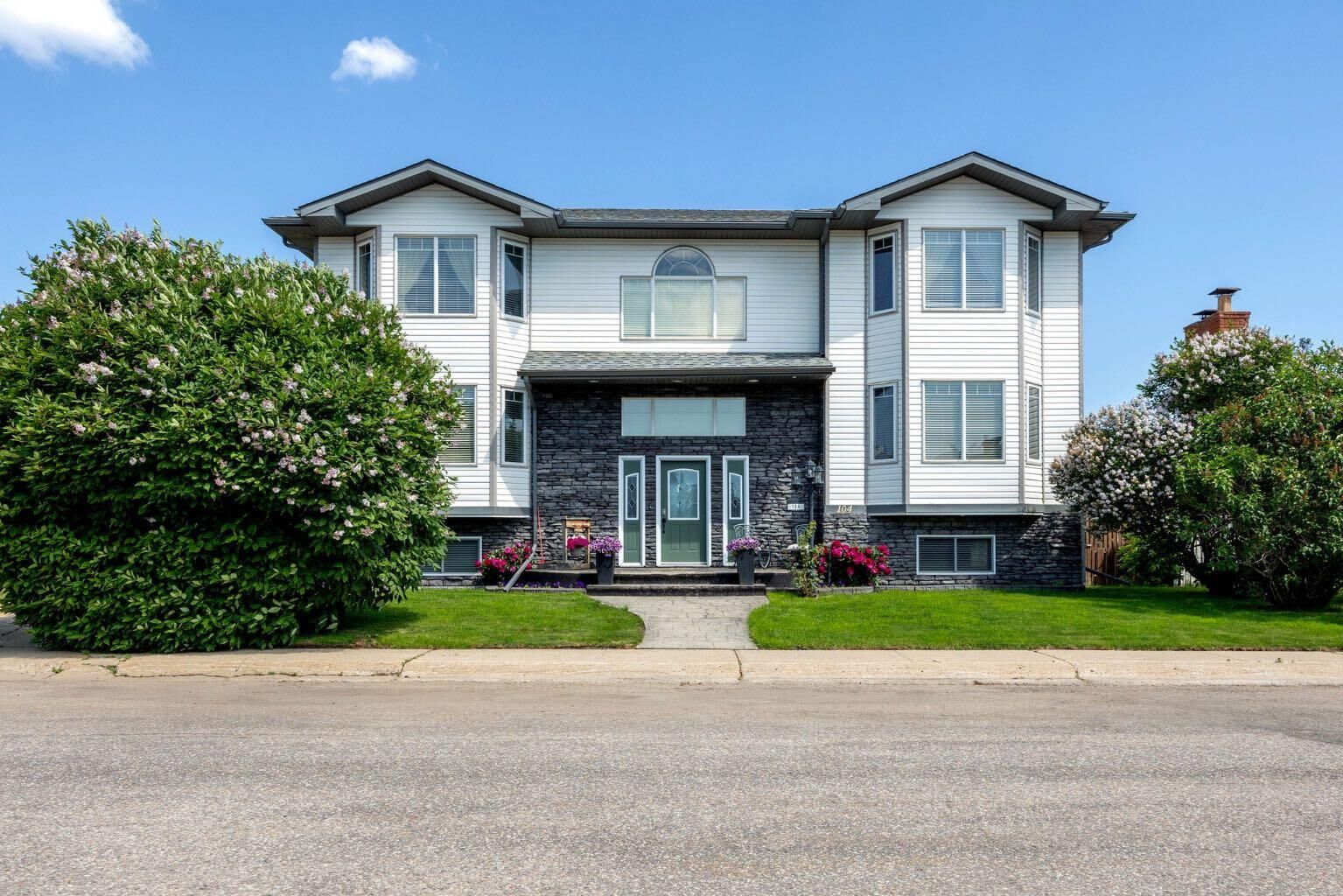 Property Photo:  104 Royal Garden  AB T9K 1B4 