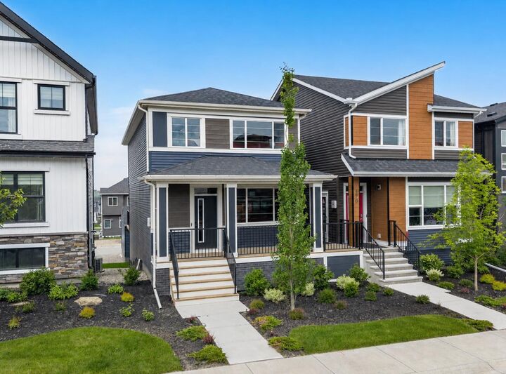 Property Photo:  174 Mitchell Road NW  AB T3R 2G6 