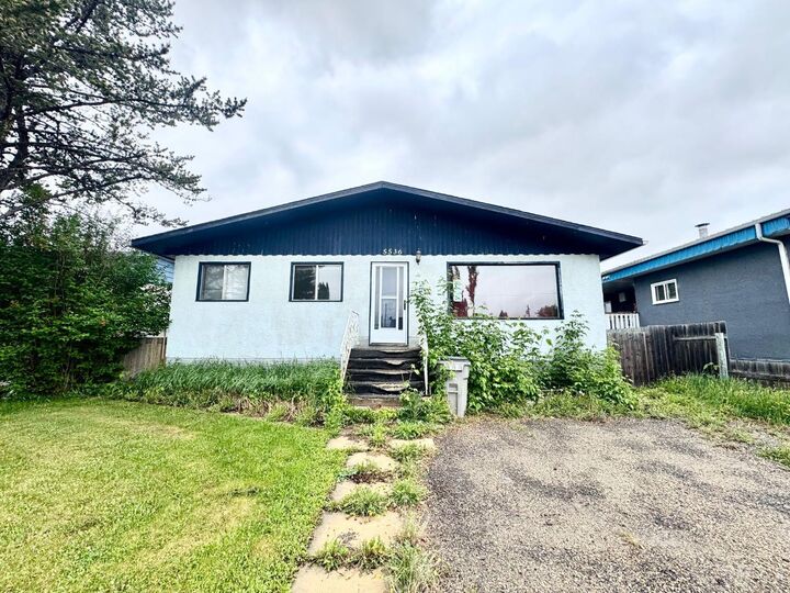 5536 47A Street — photo 1