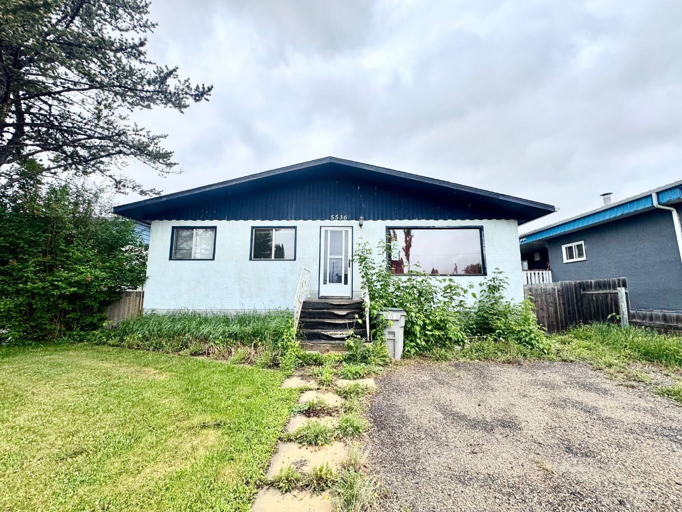 Property Photo: 5536 47A Street AB T7S 1B2