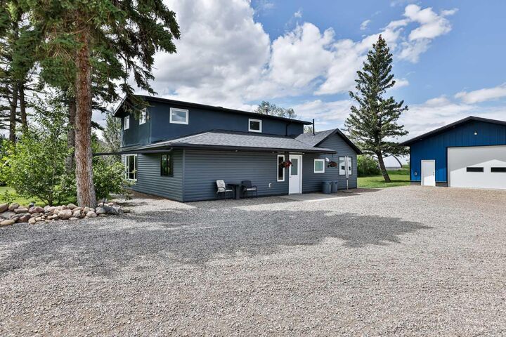Property Photo: 315 55 Avenue AB T0L 0V0