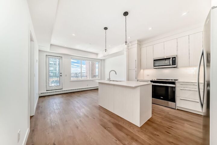 Property Photo: 44 Skyview Parkway NE 2301 AB T3N 2R8