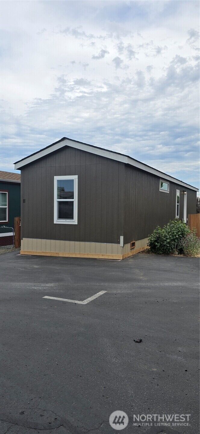 Property Photo: 340 W Prairie Street 11 WA 98382