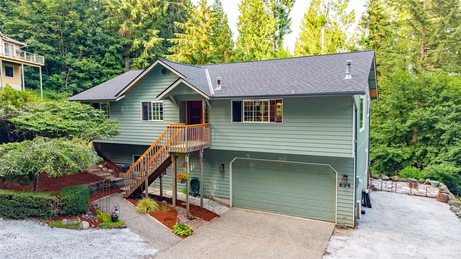 Property Photo:  654  Crest Lane  WA 98284 