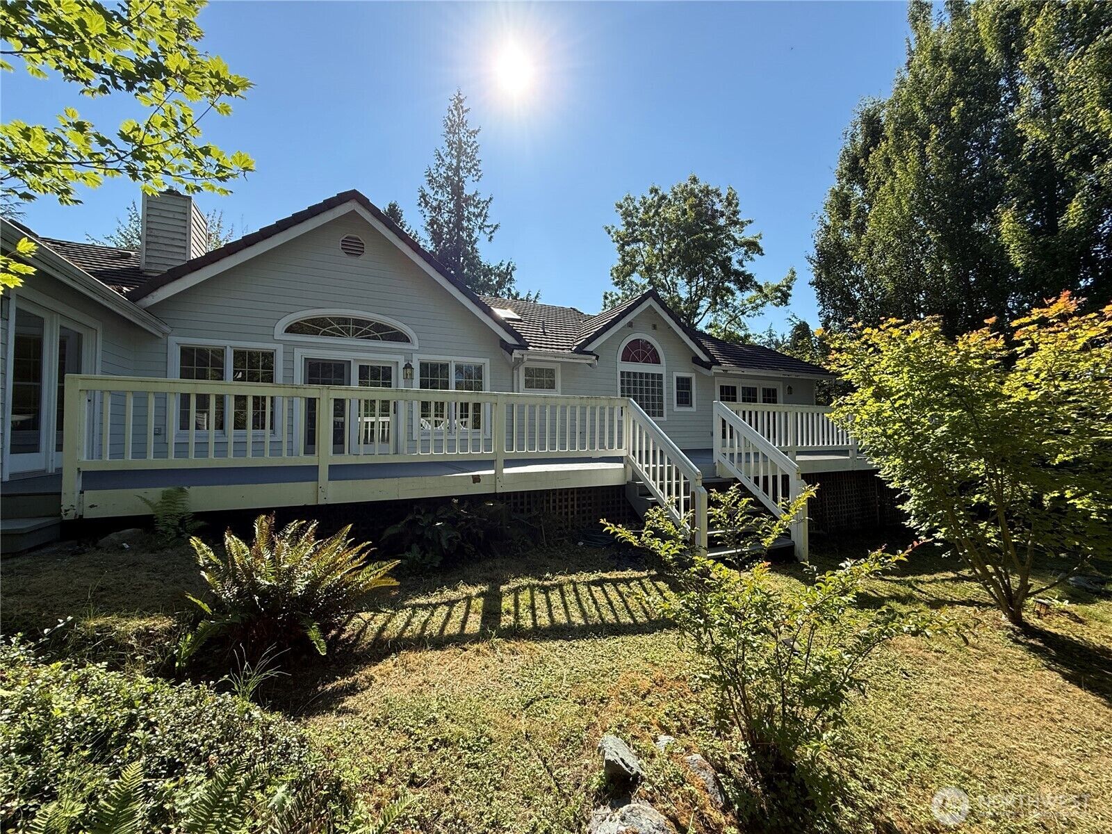 Property Photo:  200  Lilac Drive  WA 98273 