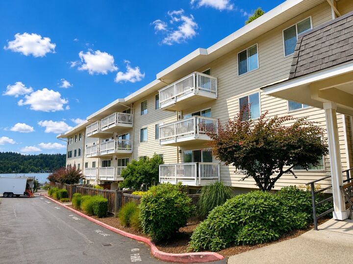 Property Photo:  5021  Ripley Lane N 203  WA 98056 