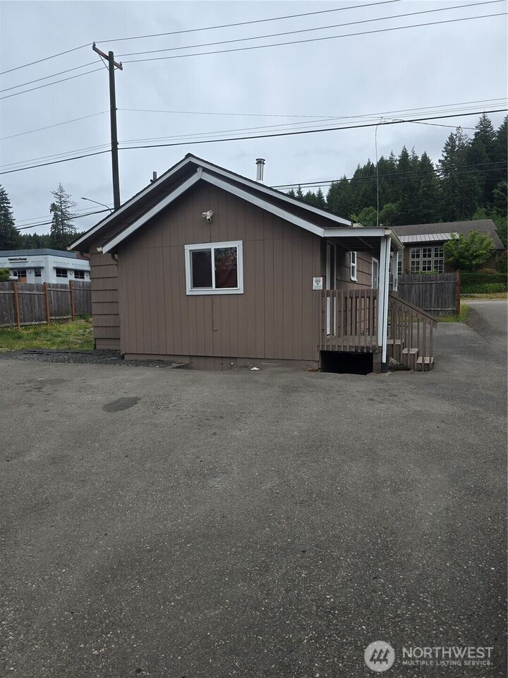 Property Photo: 23371 E State Route 3 WA 98528