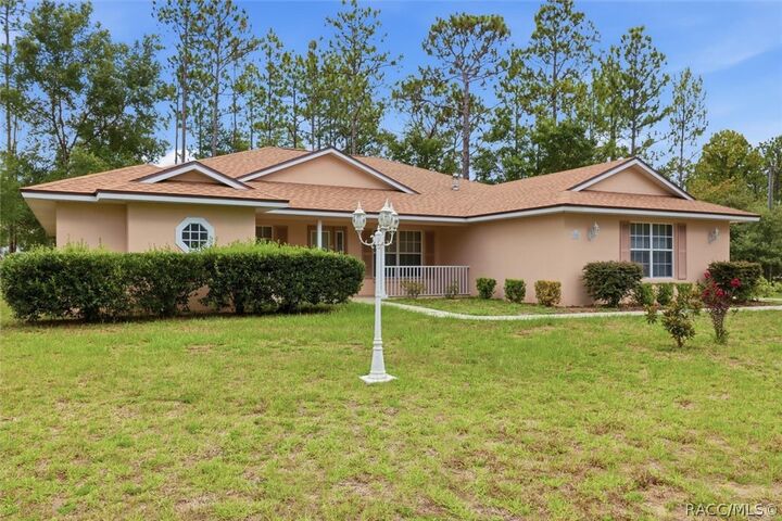 Property Photo:  7206 N Glenridge Circle  FL 34434 