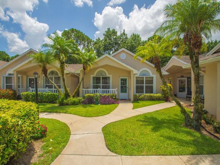 Property Photo:  703 NW San Remo Circle  FL 34986 