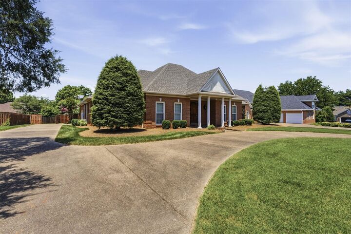 Property Photo:  2607 Crossridge Street  KY 42104 