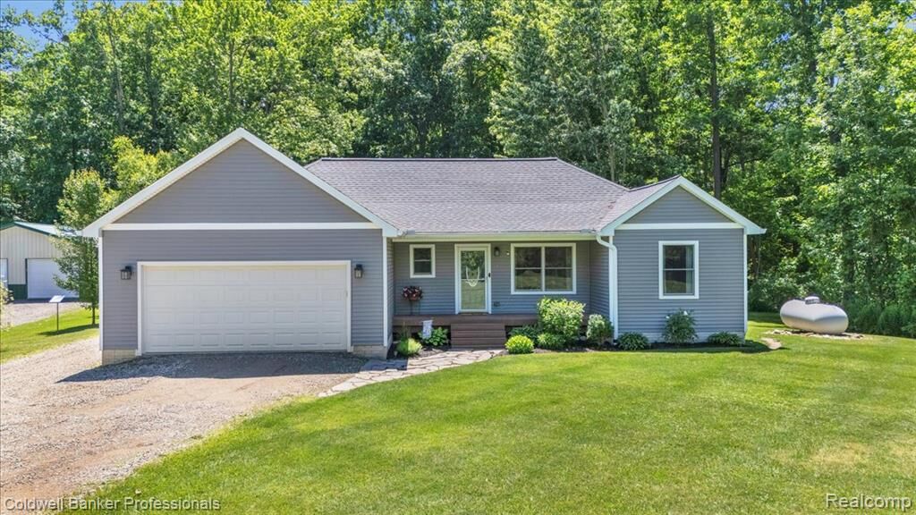 Property Photo:  8224 Petz Road  MI 48444 