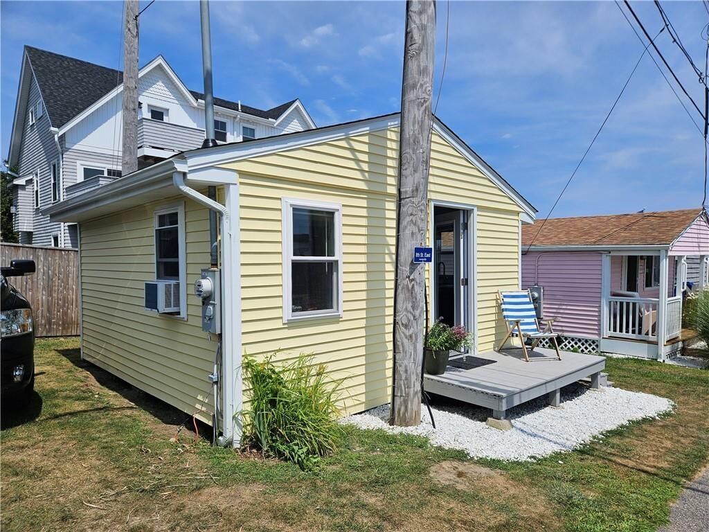 Property Photo:  854 Matunuck Beach Road Road  RI 02879 