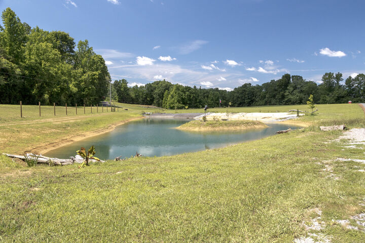 Property Photo:  882 Lower River Road  TN 37322 