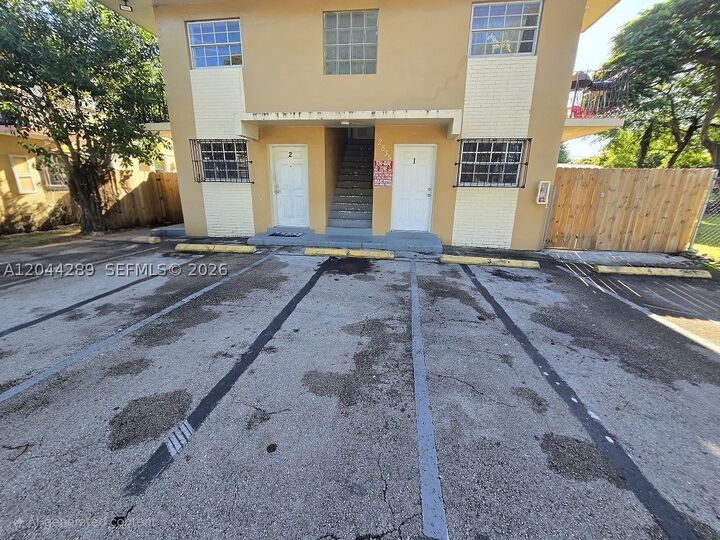 Property Photo: 2835 NW 22nd Ave FL 33142