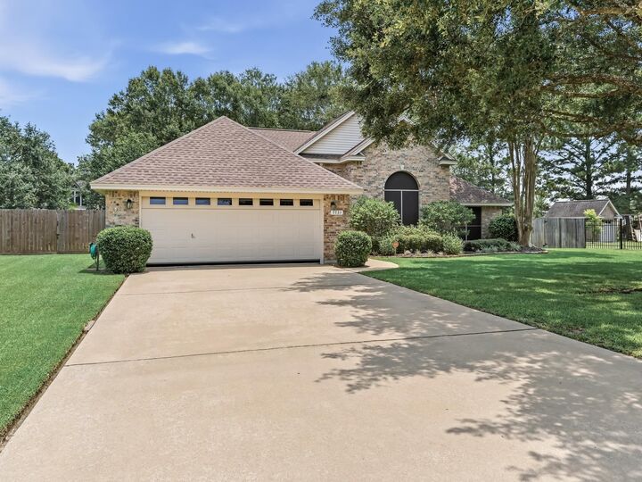 Property Photo: 7731 Moonglow Circle TX 77657