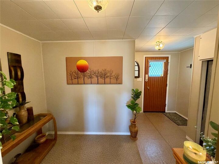 Property Photo:  220 2nd Street W  SK S0C 0S0 