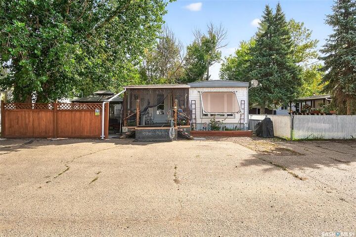 #B19 1455 9th Avenue NE — photo 1