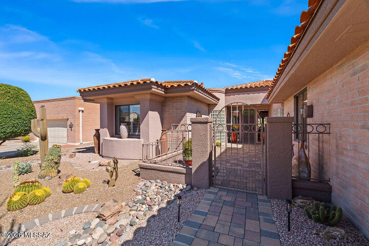 Property Photo:  1587 W Baltusrol  AZ 85622 
