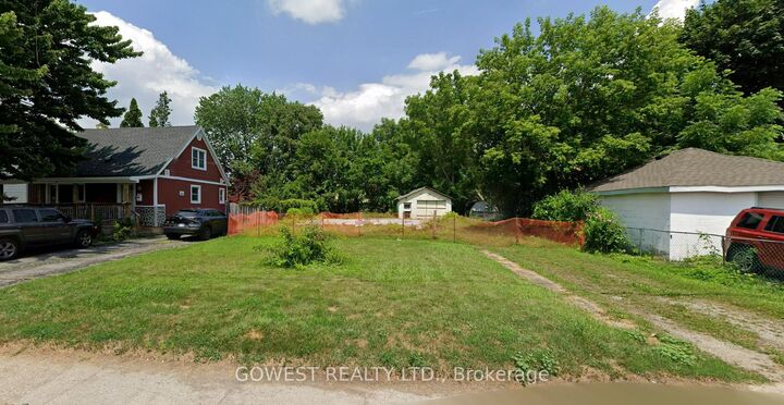 6585 Ash Street — photo 1