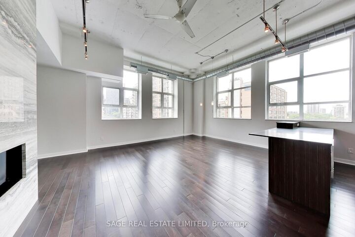 Property Photo: 155 Dalhousie Street 521 ON M5B 2P7