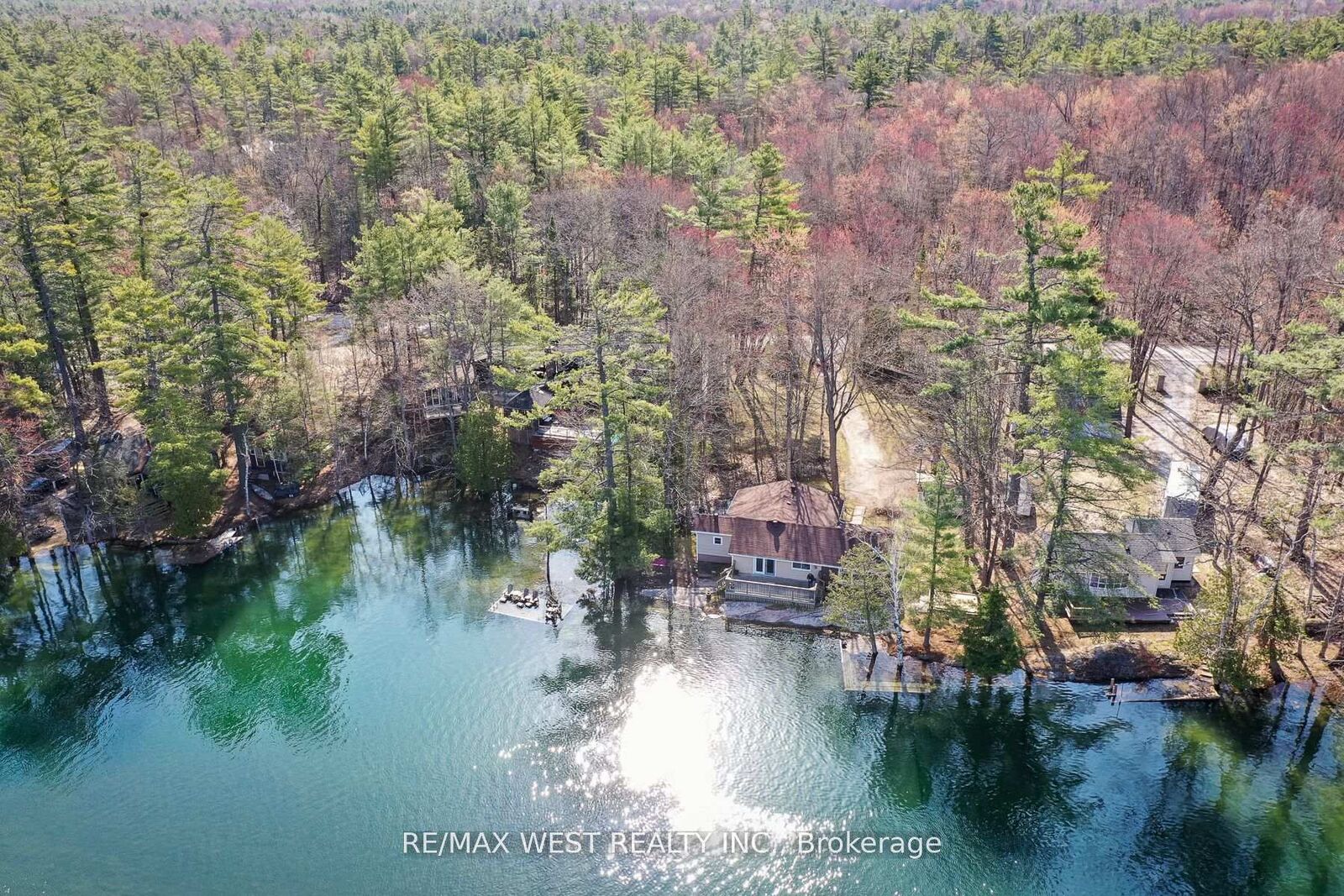 Property Photo:  8060 Oakridge Drive  ON L0K 2B0 