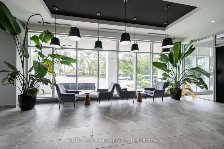 Property Photo: 10 Wilby Crescent 807 ON M9N 0B6