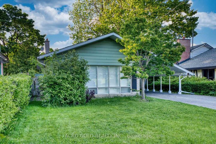 Property Photo: 10 Kennebec Crescent ON M9W 2R7