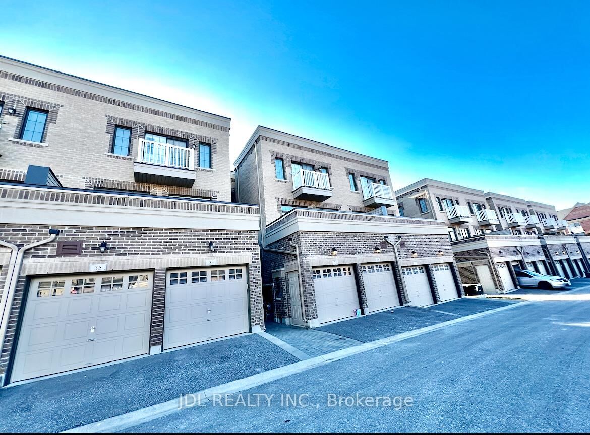 Property Photo:  33 Jaffna Lane  ON L6C 0X7 