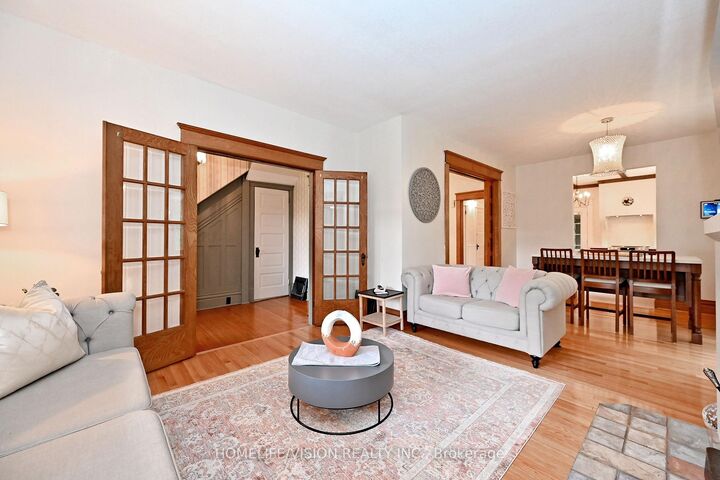 Property Photo: 135 Elgin Street N ON N1R 5H6