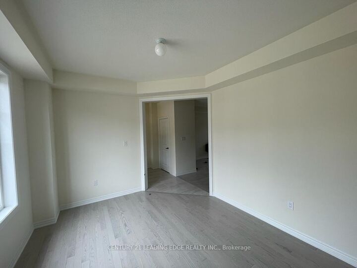 Photo de la propriété:  10 O'Reilly Street  ON L1P 0N7 