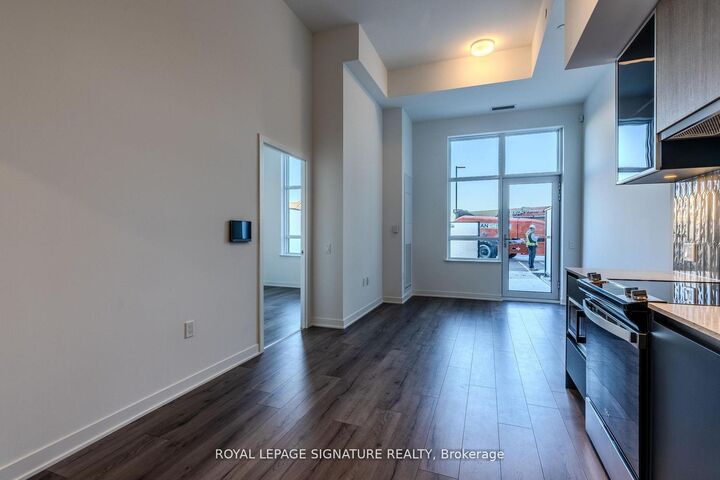 Property Photo:  395 Dundas Street W 132  ON L6M 5R8 