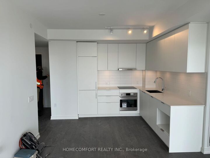 Property Photo:  8 Olympic Garden Drive S2604  ON M2M 0B9 