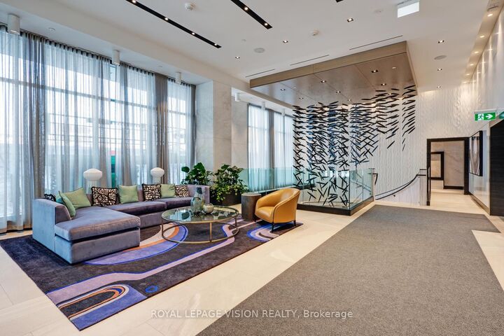 Property Photo:  1 Edgewater Drive 302  ON M5A 1B9 