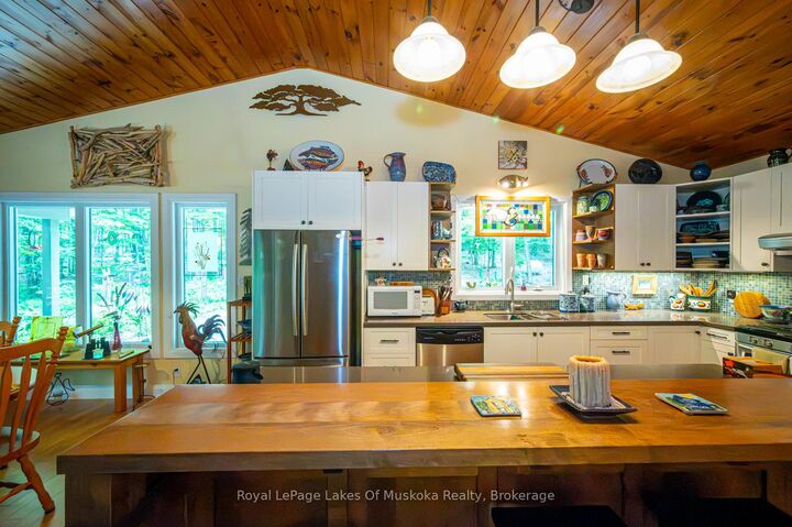 Property Photo: 4325 Stisted Road ON P0A 1Y0