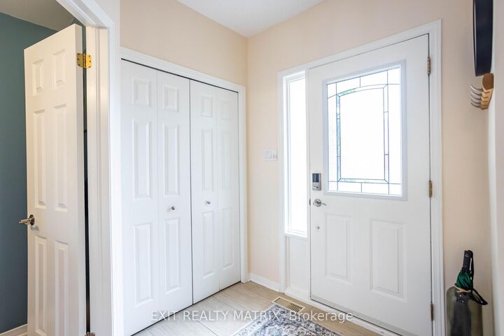 Property Photo: 4620 Ogilvie Walk Crescent ON K1J 1G7