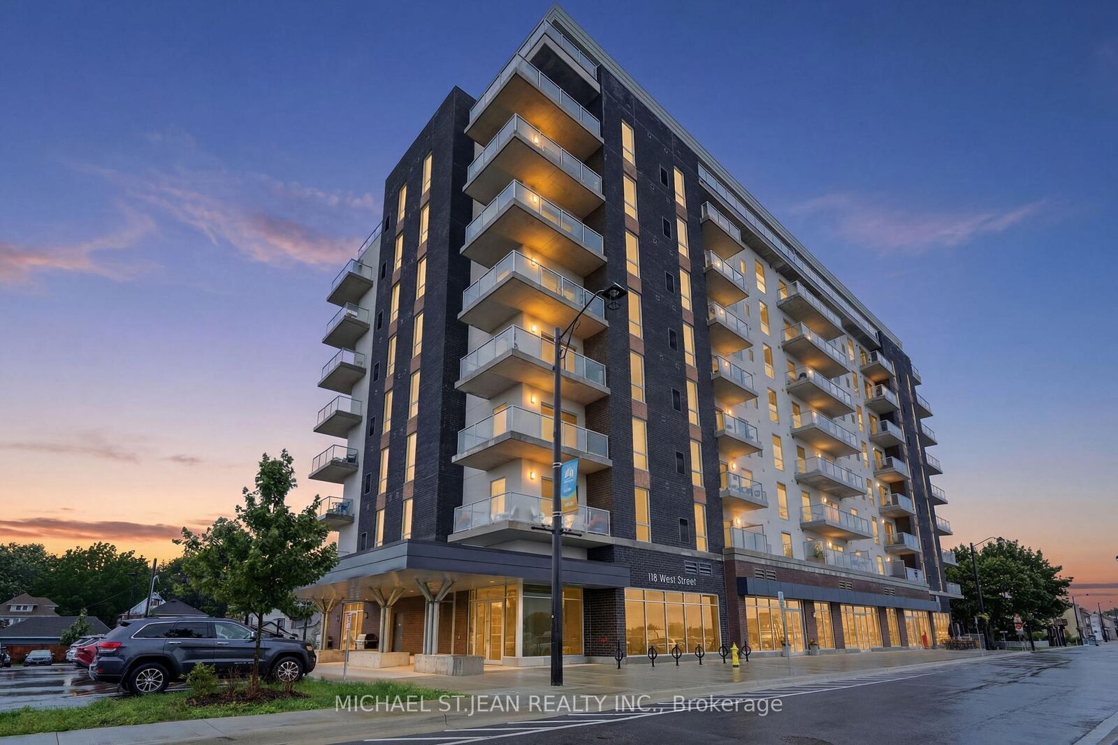 Property Photo: 118 West Street 304 ON L3K 0B9